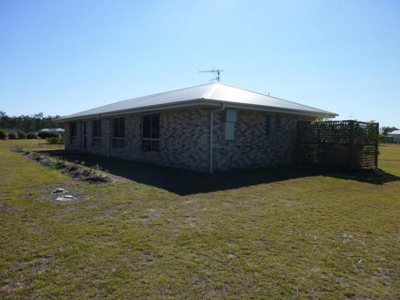 10 RHYTHM RISE, Redridge QLD 4660