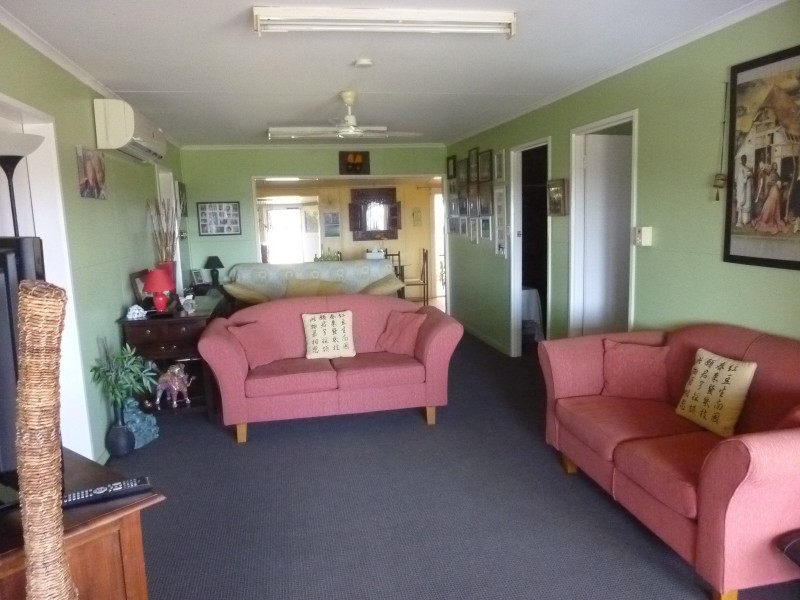 10 WILLIAM STREET, Childers QLD 4660