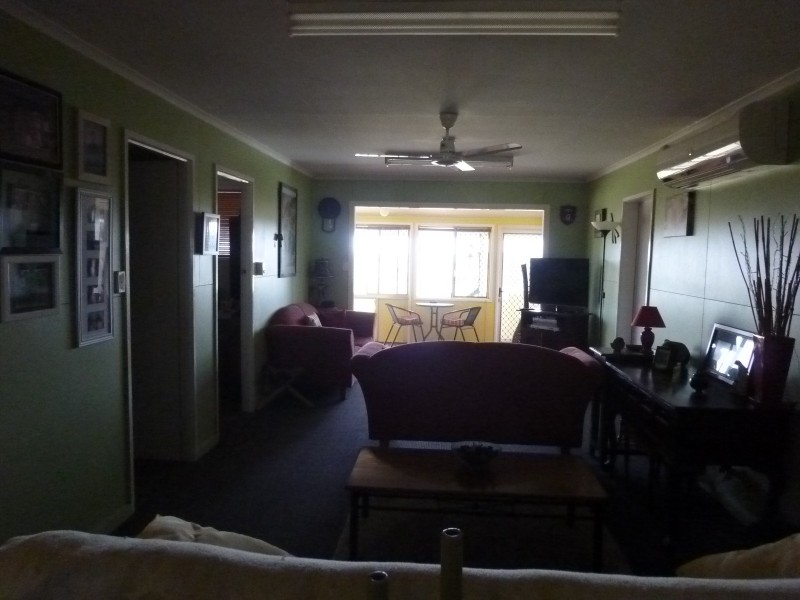 10 WILLIAM STREET, Childers QLD 4660