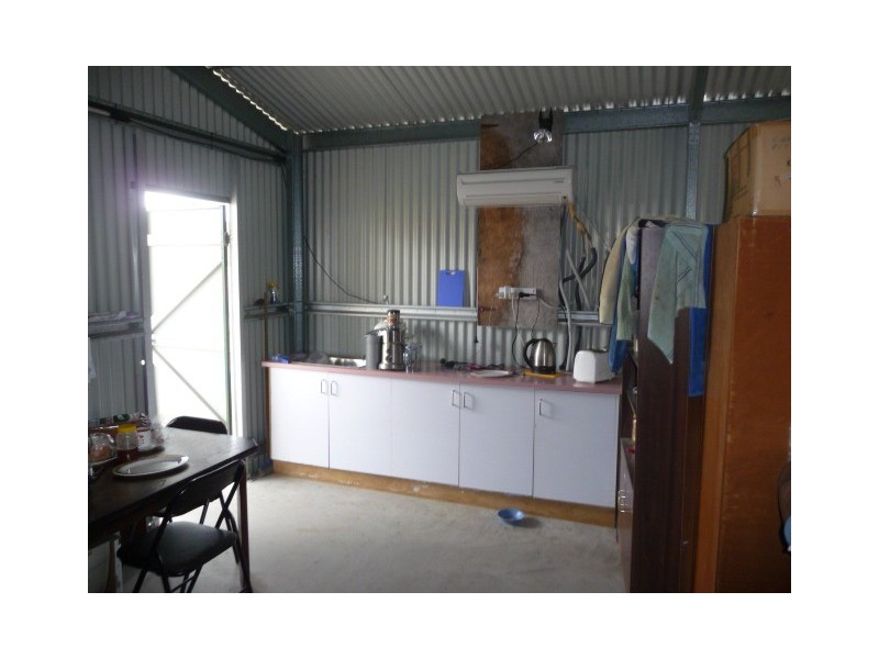 18 QUEEN STREET, Dallarnil QLD 4621