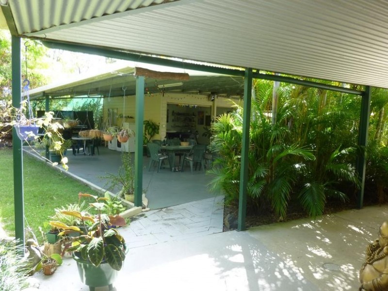 174 SUNNYBRAE CIRCUIT, REDRIDGE, Childers QLD 4660