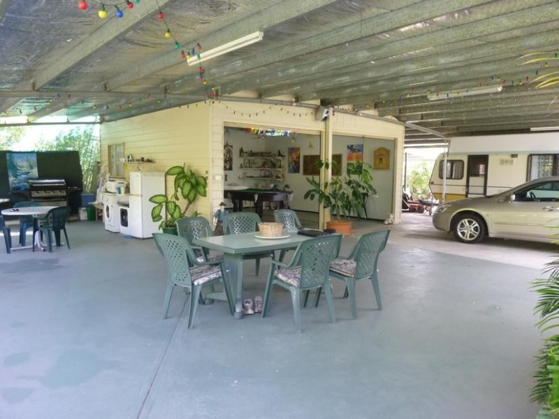 174 SUNNYBRAE CIRCUIT, REDRIDGE, Childers QLD 4660