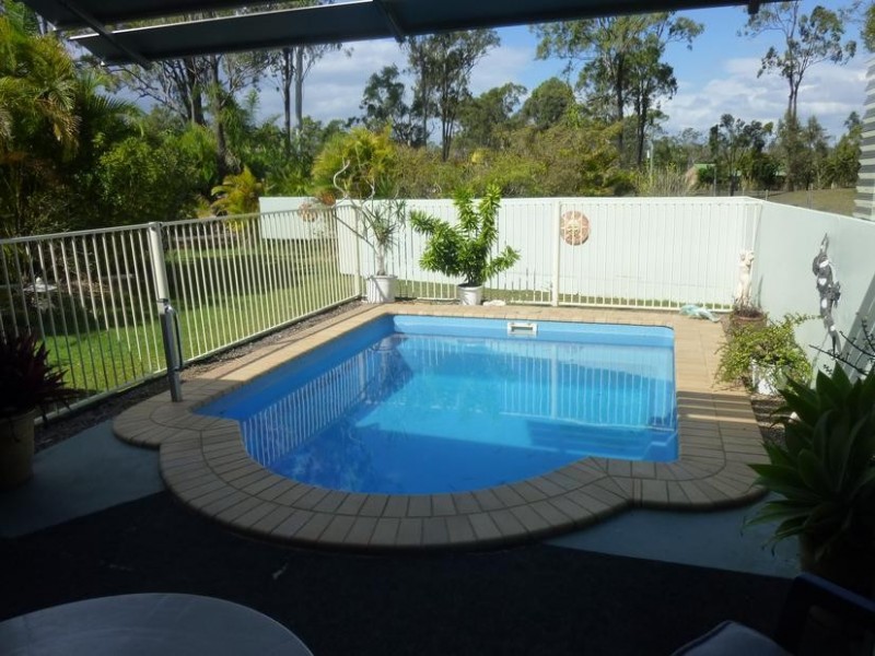 174 SUNNYBRAE CIRCUIT, REDRIDGE, Childers QLD 4660
