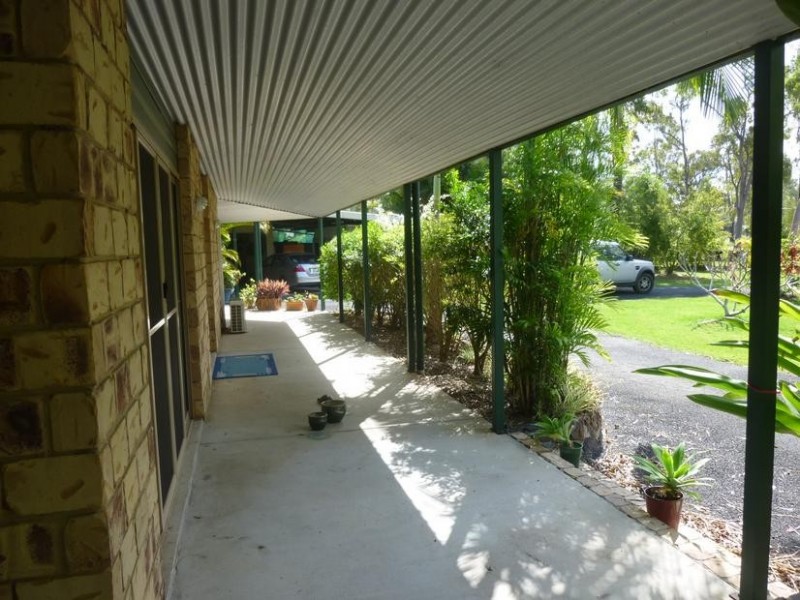 174 SUNNYBRAE CIRCUIT, REDRIDGE, Childers QLD 4660