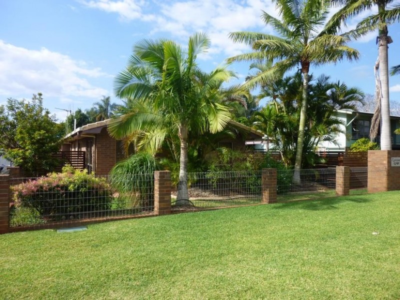 5 Cevn Street, Childers QLD 4660