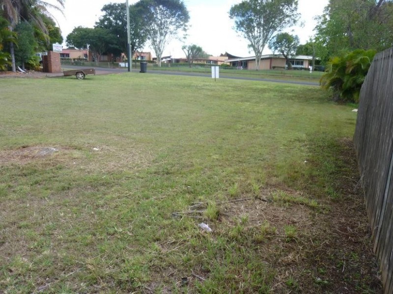 MUNGOMERY STREET, Childers QLD 4660