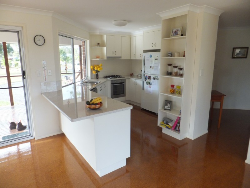 1 MELALEUCA COURT, Redridge QLD 4660