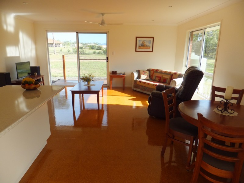 1 MELALEUCA COURT, Redridge QLD 4660