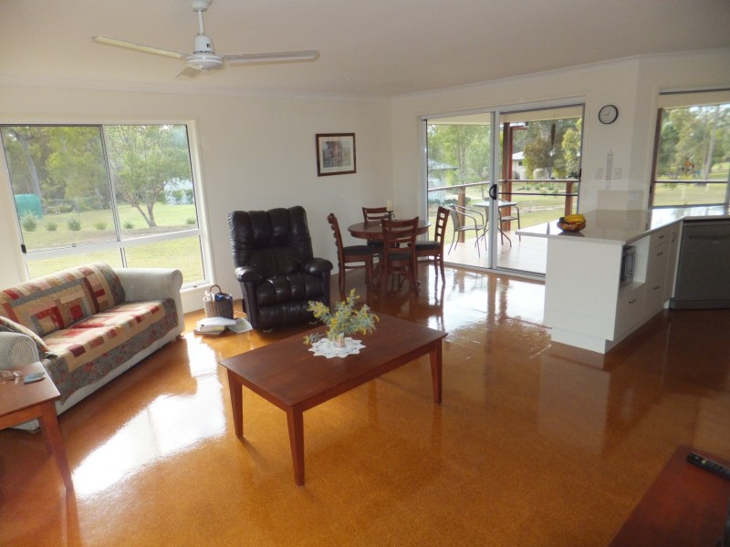 1 MELALEUCA COURT, Redridge QLD 4660