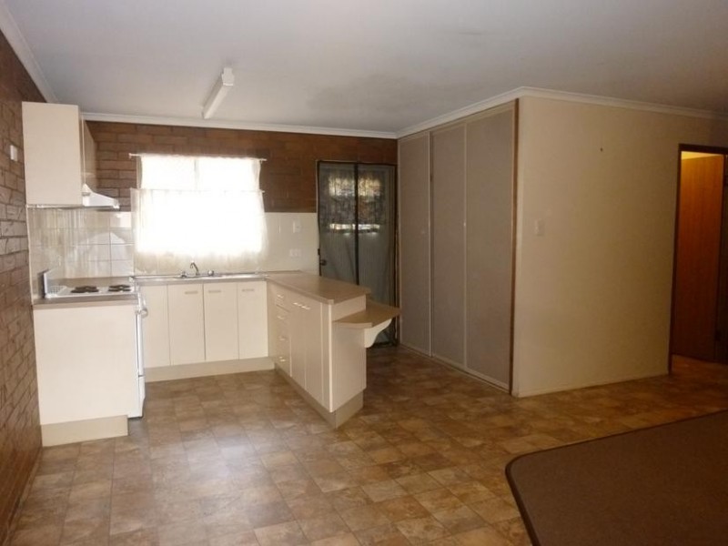 2 MUNGOMERY STREET, Childers QLD 4660