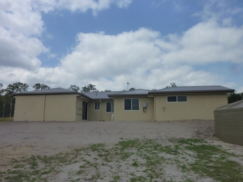 7 STRINGYBARK COURT, Apple Tree Creek QLD 4660