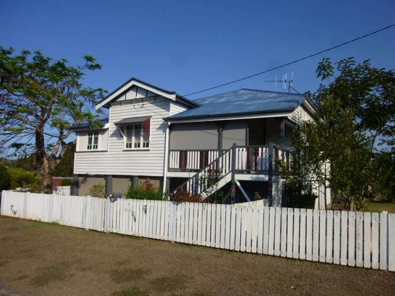 5 MARY STREET, Biggenden QLD 4621
