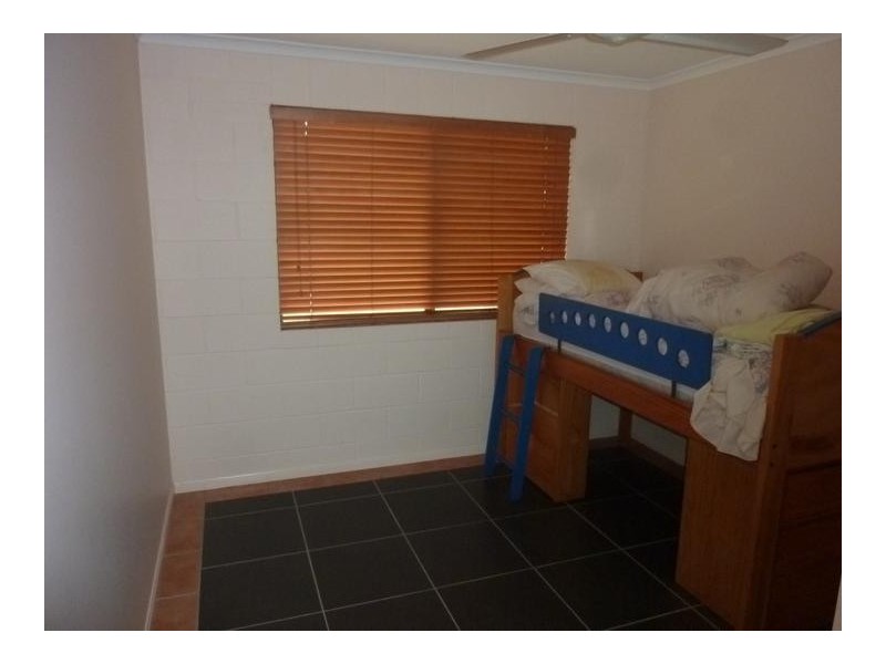 38 POWERS STREET, Buxton QLD 4660