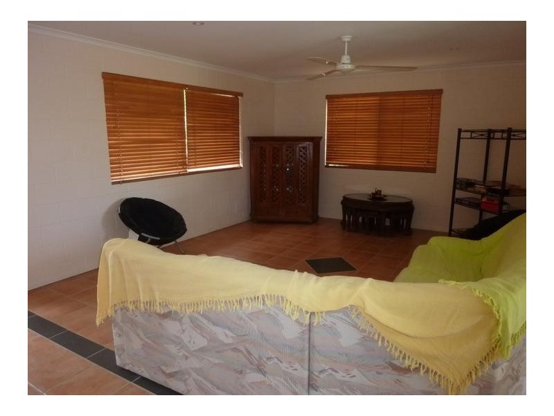 38 POWERS STREET, Buxton QLD 4660