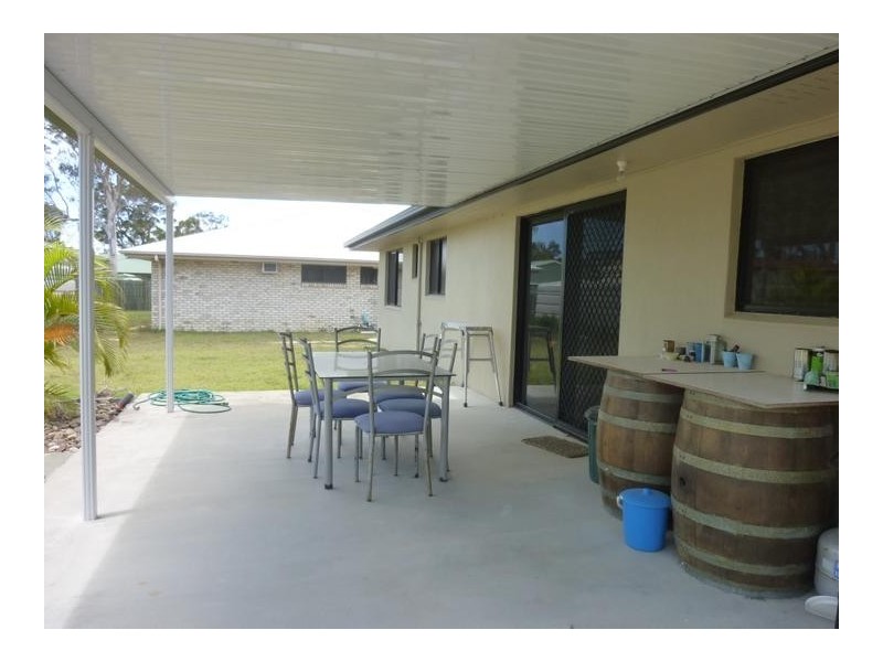 38 POWERS STREET, Buxton QLD 4660