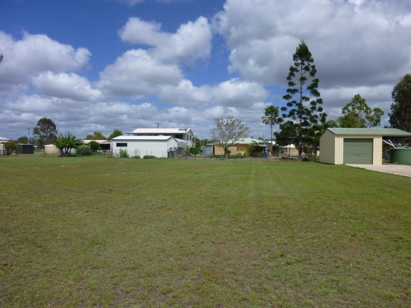 11 WATKINS STREET, Buxton QLD 4660
