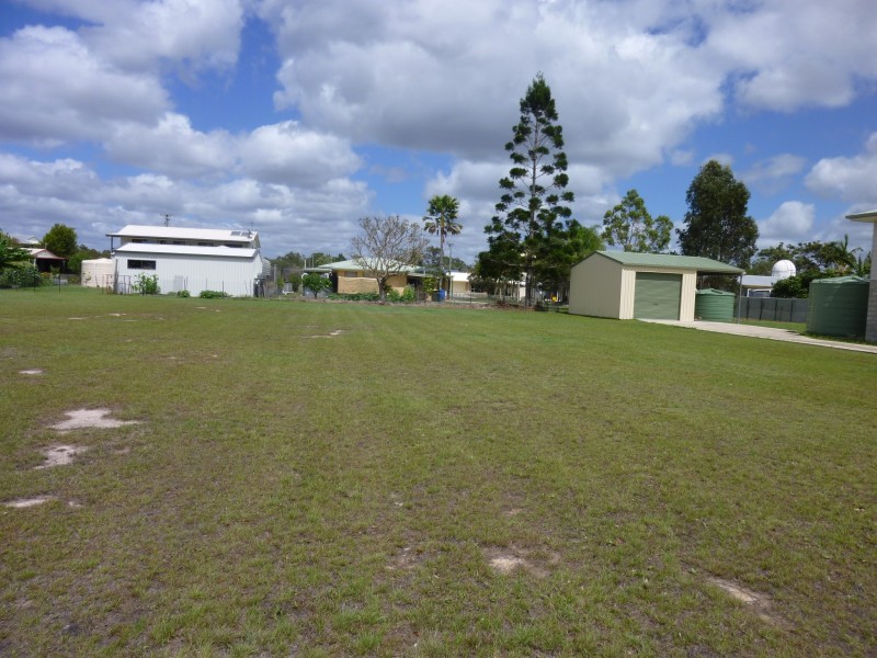 11 WATKINS STREET, Buxton QLD 4660
