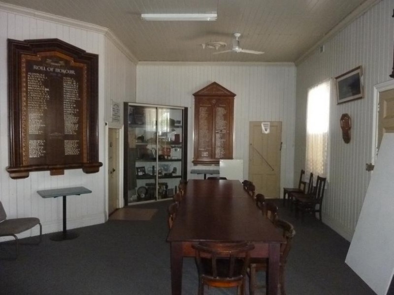 55 CHURCHILL STREET, Childers QLD 4660