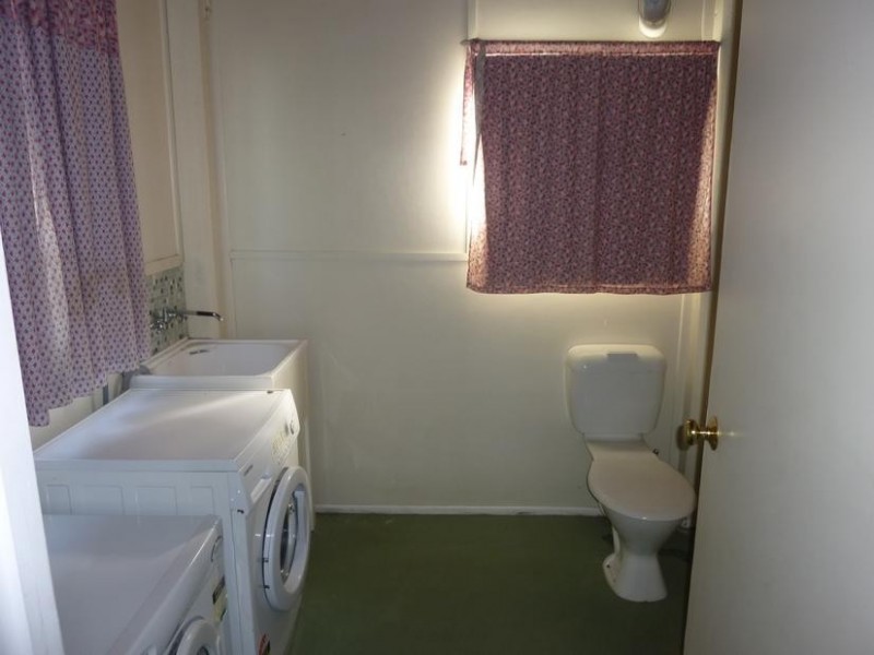 2 JOHN STREET, Biggenden QLD 4621