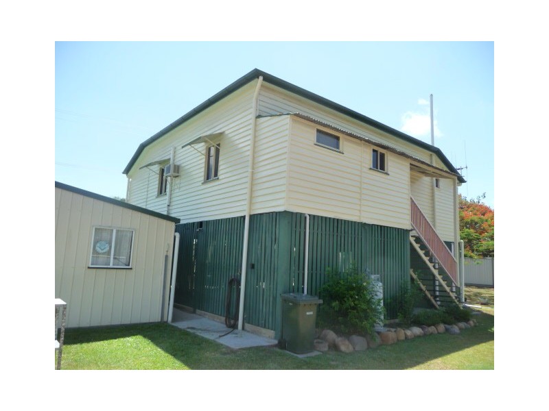 2 JOHN STREET, Biggenden QLD 4621