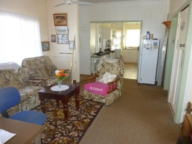 84 REDRIDGE CRESCENT, Redridge QLD 4660