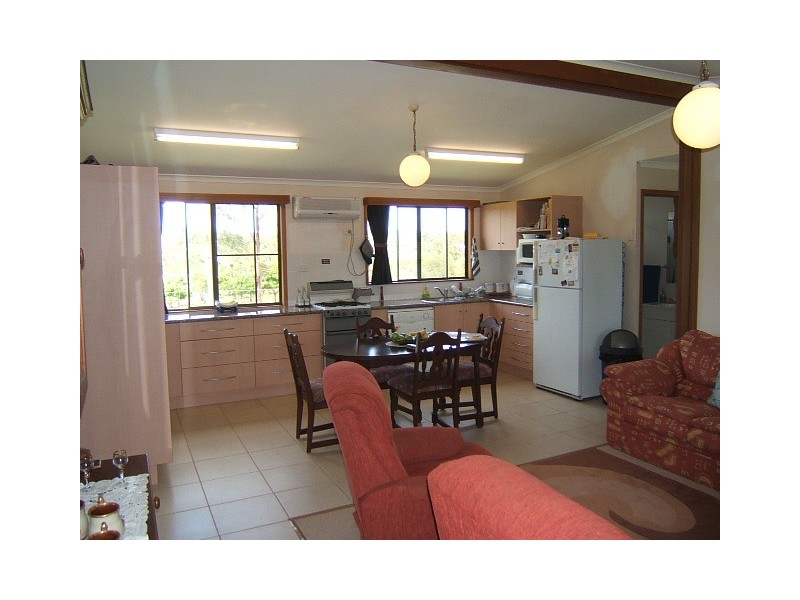 785 RAINBOWS ROAD, South Isis QLD 4660