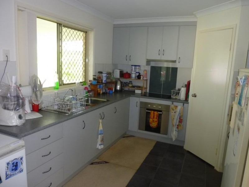 8 WALLACE STREET, Apple Tree Creek QLD 4660
