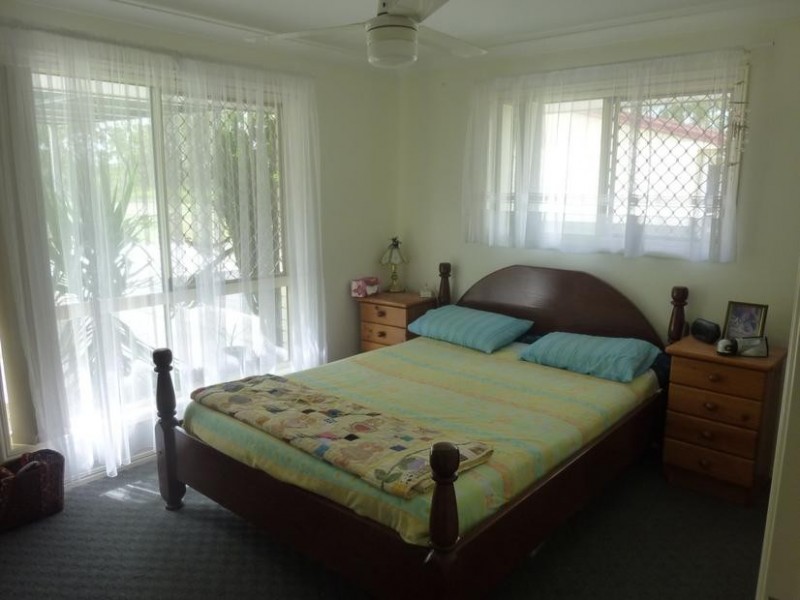 8 WALLACE STREET, Apple Tree Creek QLD 4660