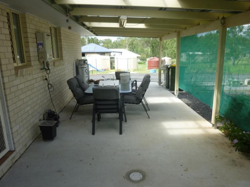 8 WALLACE STREET, Apple Tree Creek QLD 4660