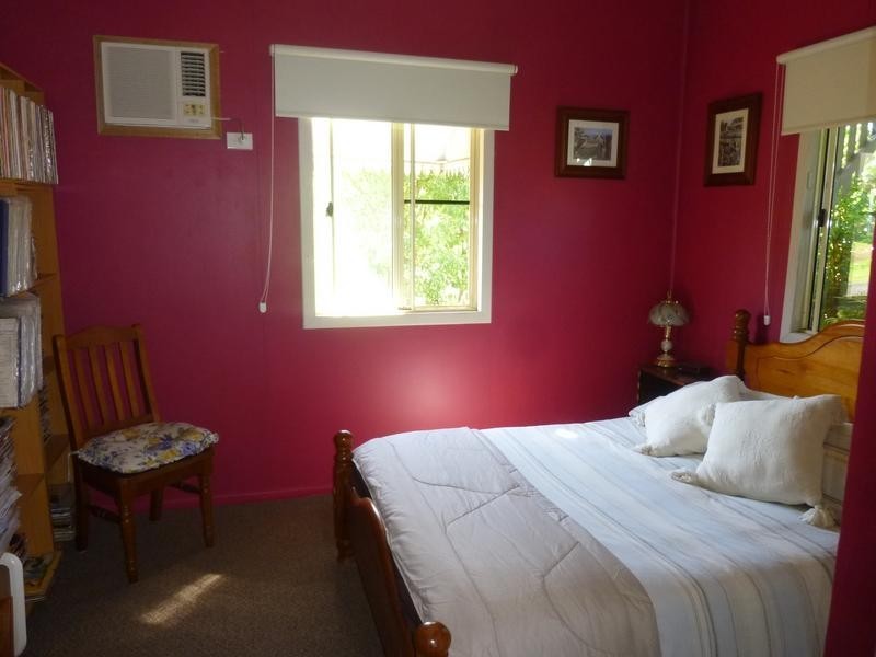 16 QUEEN STREET, Cordalba QLD 4660