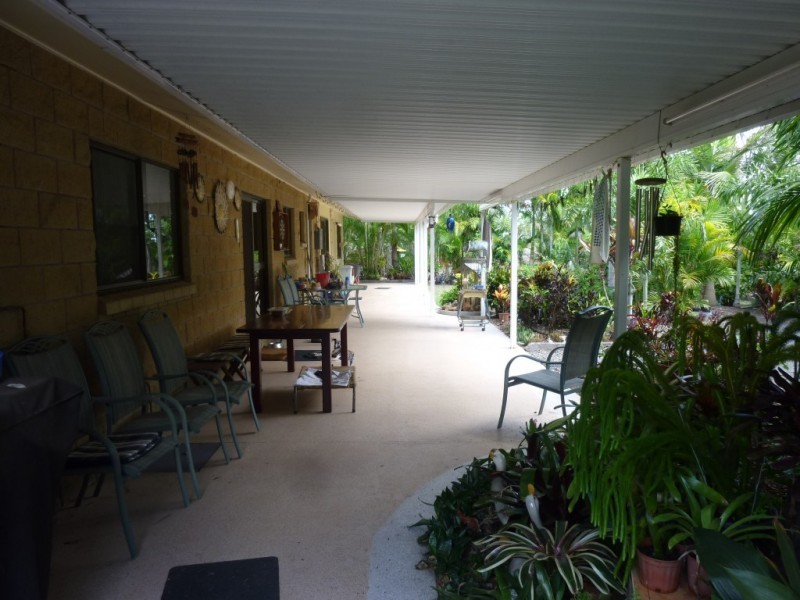 2 LEESONS ROAD, Redridge QLD 4660