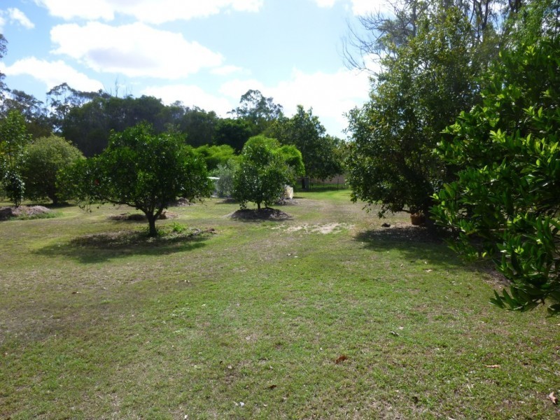 2 LEESONS ROAD, Redridge QLD 4660