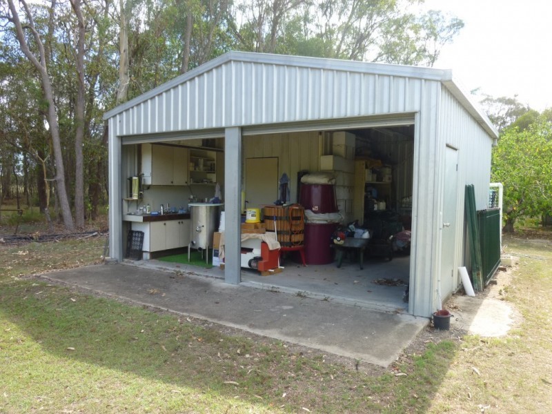 2 LEESONS ROAD, Redridge QLD 4660