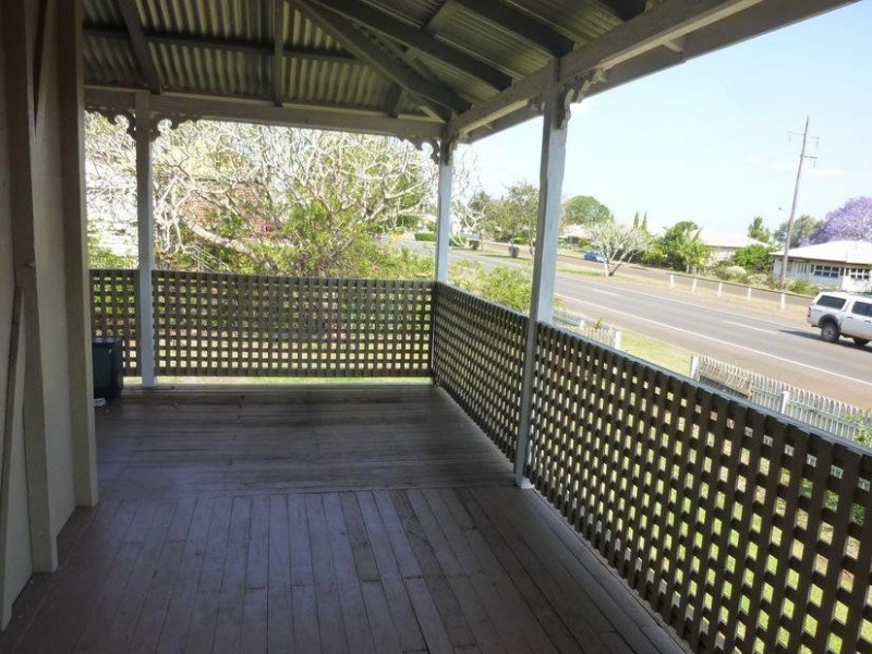25 CHURCHILL STREET, Childers QLD 4660