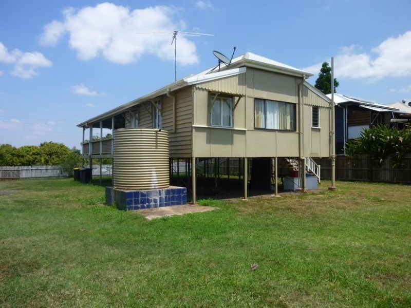 25 CHURCHILL STREET, Childers QLD 4660
