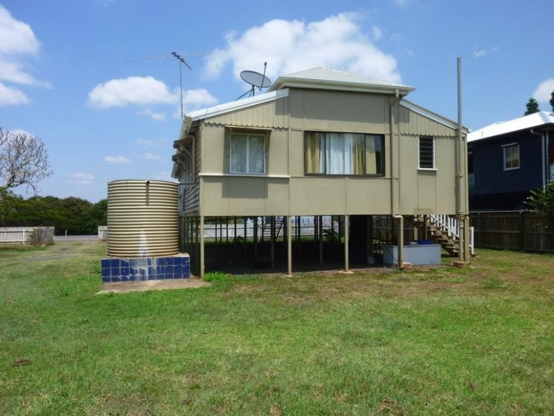 25 CHURCHILL STREET, Childers QLD 4660