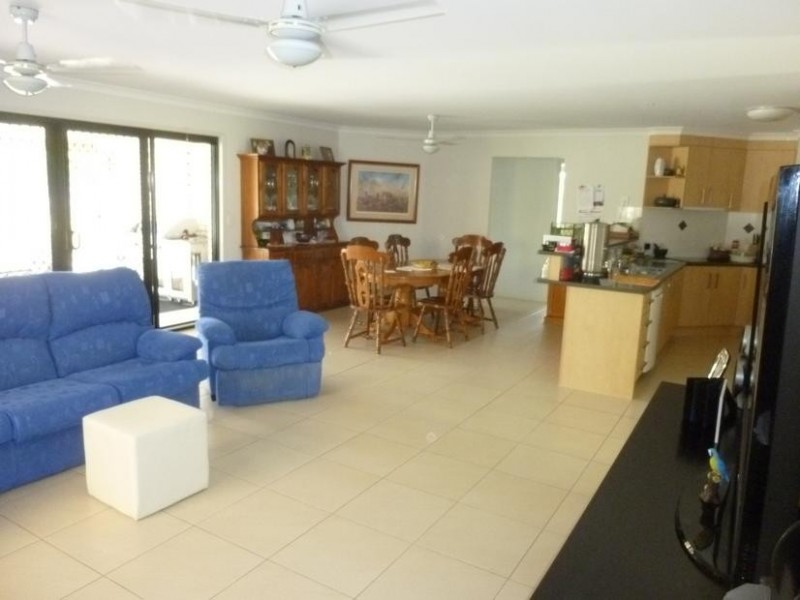 22 BLUE GUM DRIVE, Redridge QLD 4660