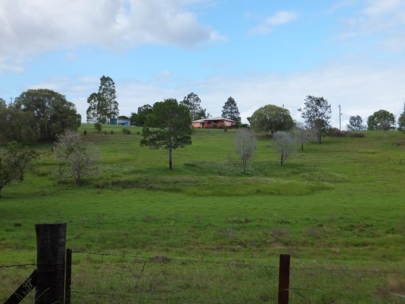 76 NISSENS LANE, Childers QLD 4660