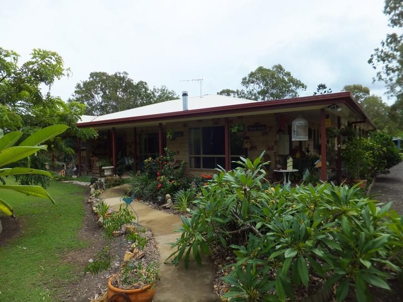 8 WHITES ROAD, Horton QLD 4660