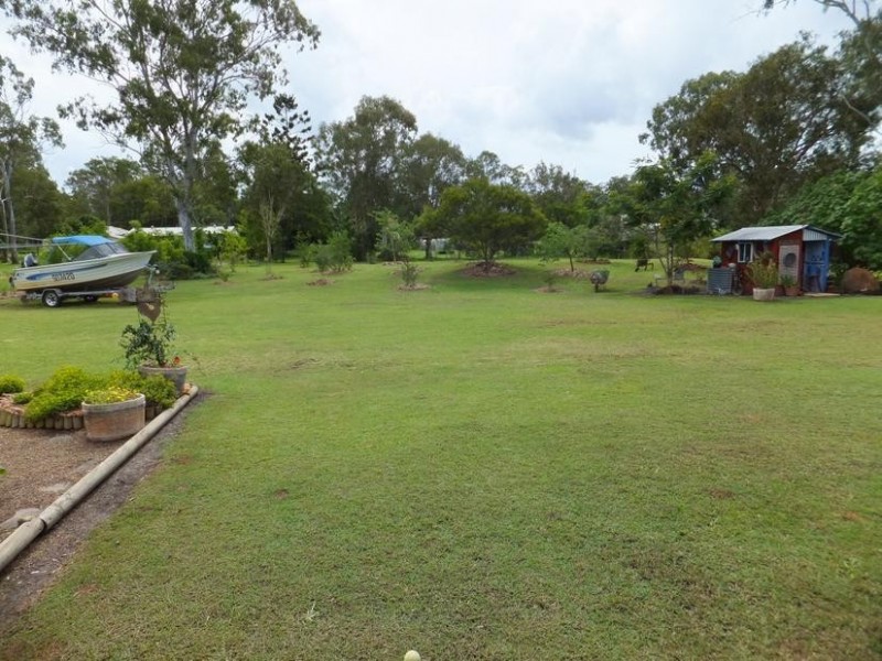 8 WHITES ROAD, Horton QLD 4660