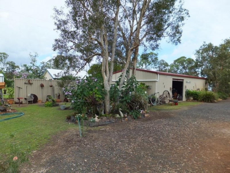 8 WHITES ROAD, Horton QLD 4660