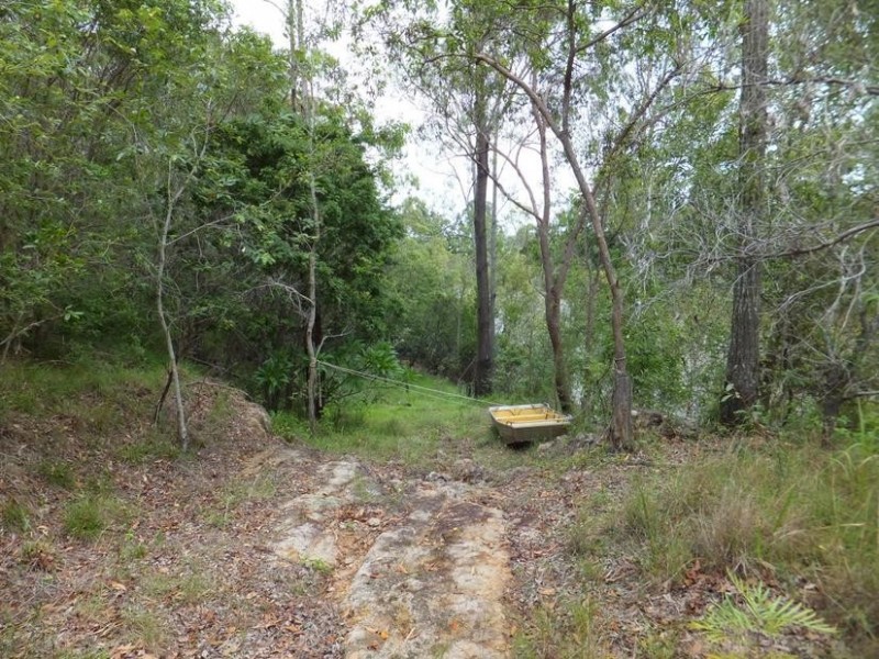 565 BURRUM HEADS ROAD, Burrum River QLD 4659