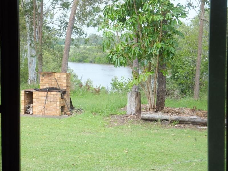 565 BURRUM HEADS ROAD, Burrum River QLD 4659