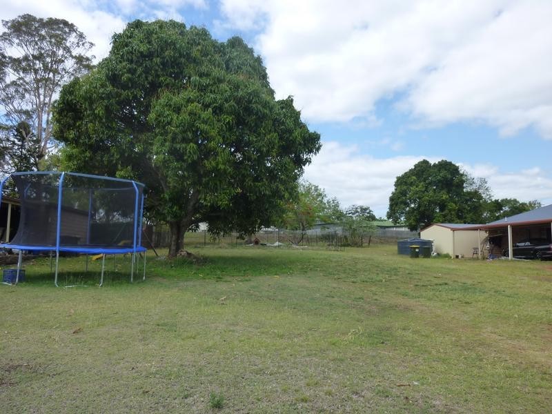6 HINKLER STREET, Childers QLD 4660