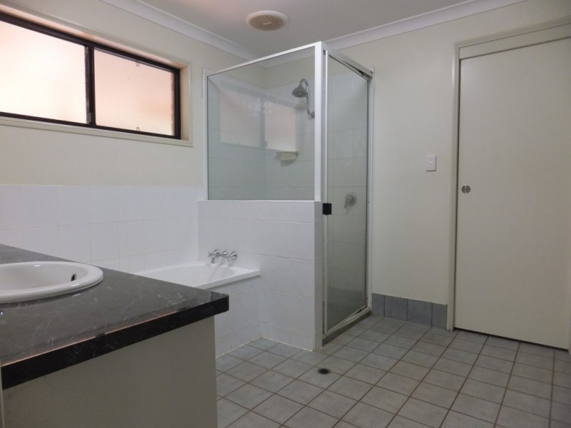 65 THOMPSON ROAD, Childers QLD 4660