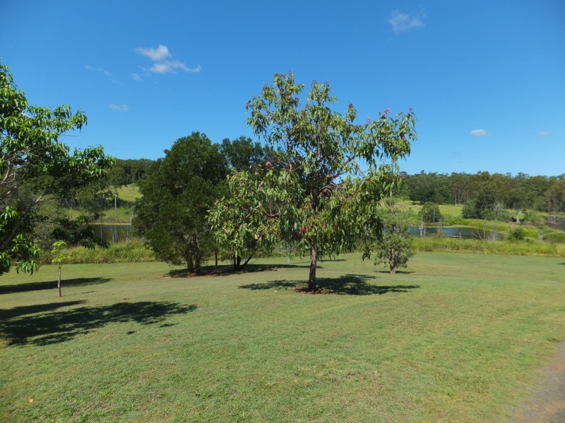 141 RAINBOWS ROAD, South Isis QLD 4660