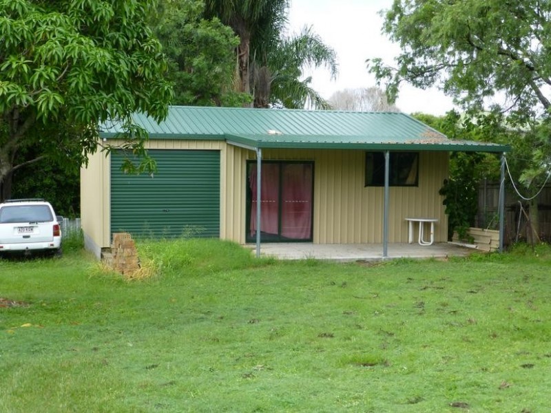 2 GLOUCESTER STREET, Biggenden QLD 4621