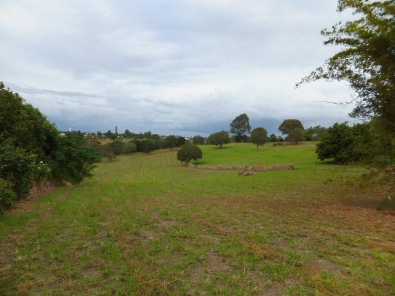 42 OLD CREEK ROAD, Childers QLD 4660