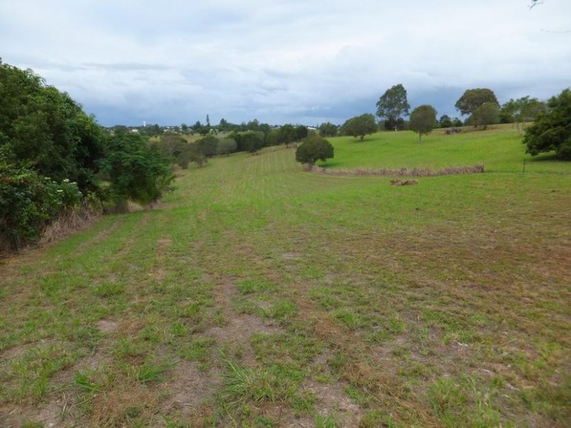 42 OLD CREEK ROAD, Childers QLD 4660