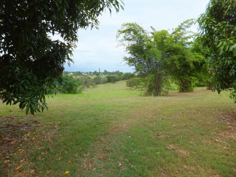 42 OLD CREEK ROAD, Childers QLD 4660